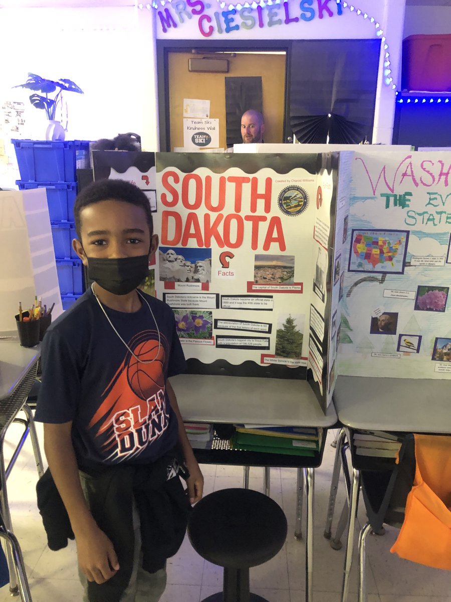 Mrs. Ciesielski tweet media