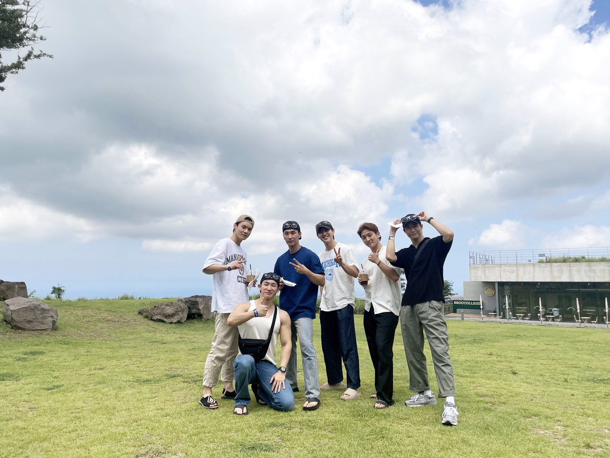 official__wonho's tweet photo. 이퀄 멤버들이랑 급하게 갔던 제주도 여행
영상으로 다시보니 좋네요ㅎㅎ

#원호 #WONHO https://t.co/GHqC1SZjqE