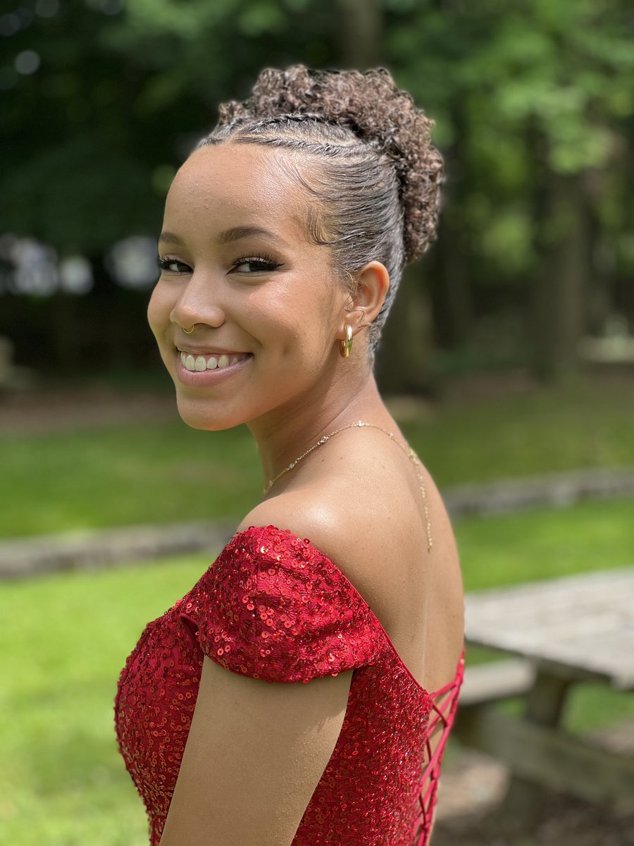 Chardonay_est87's tweet photo. PROM 2023 ❤️ https://t.co/t7JBzVYUY1