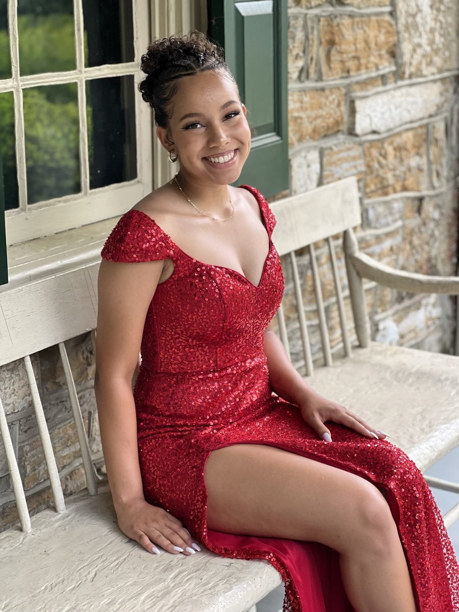 Chardonay_est87's tweet photo. PROM 2023 ❤️ https://t.co/t7JBzVYUY1