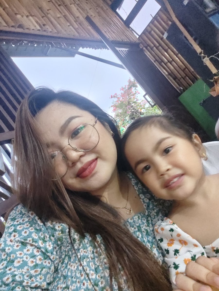 Alesabmcd_'s tweet photo. Wala malang kami pic tatlo 🙄 https://t.co/GRHhvVhYsk