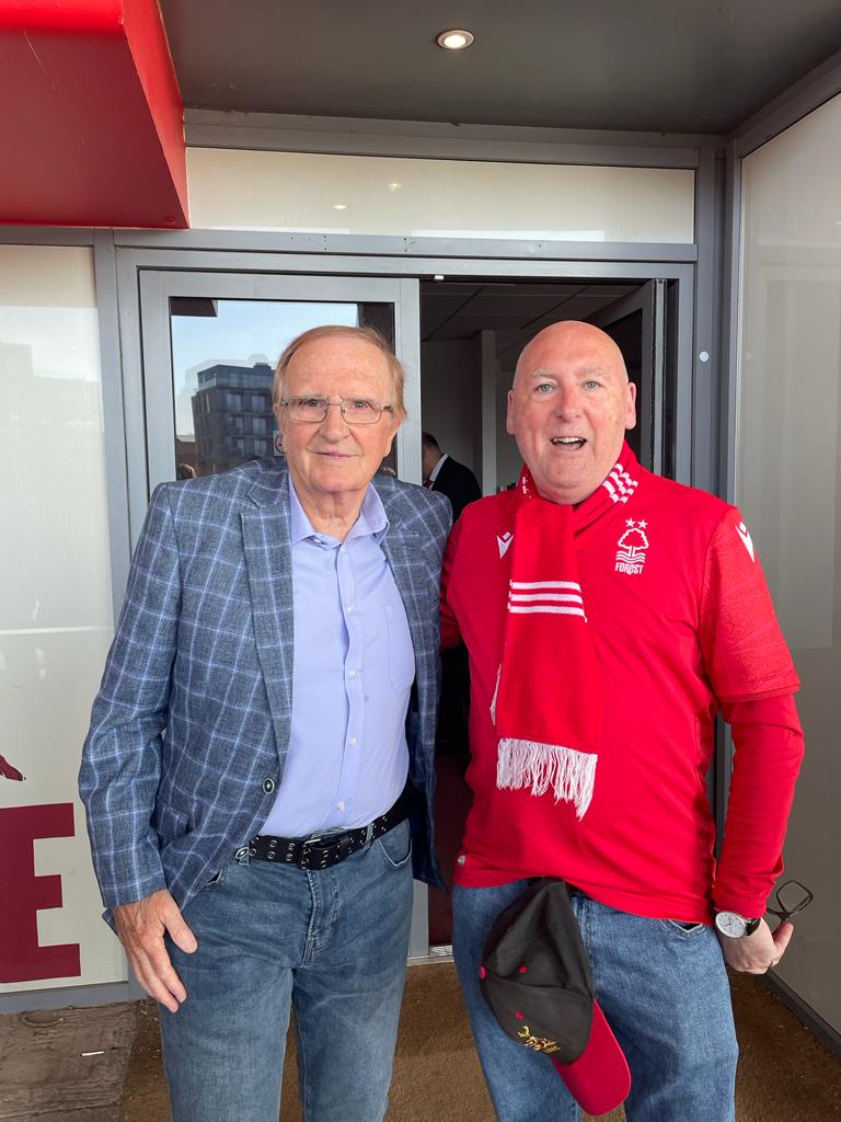 BrownSbr5653's tweet image. To really make my day got to meet my hero Ian storey moore before the game one of the best players in the 60s/70s Forest legend #ureds