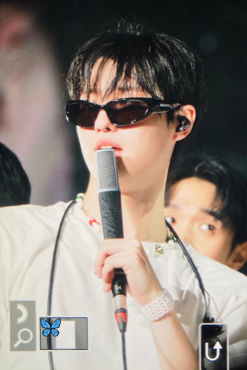 untitled1uv's tweet photo. 230521 😎 #woodz #조승연 https://t.co/9AuTwvIwBv
