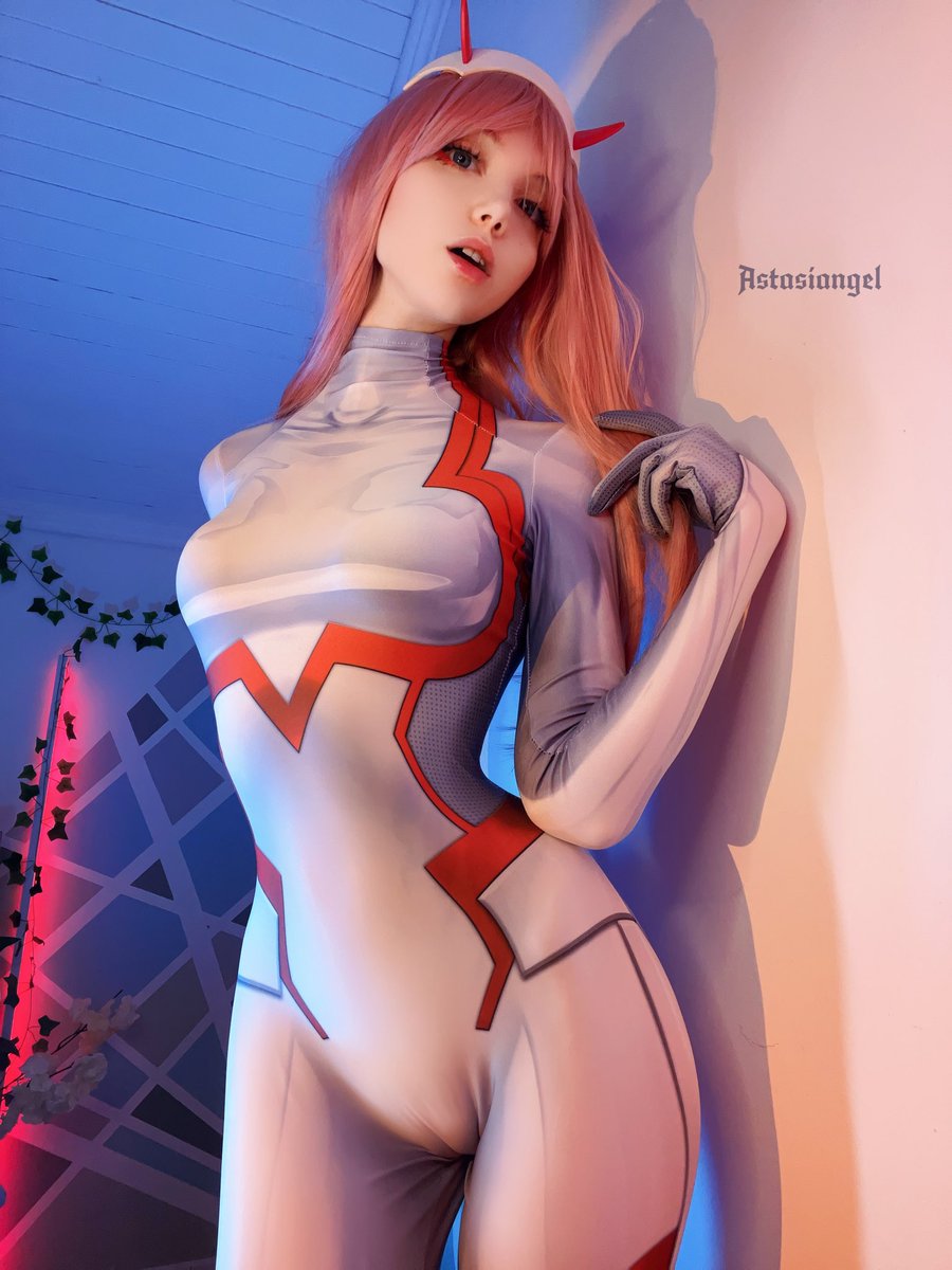 ur anime girl <3 https://t.co/8cxbc72g8l