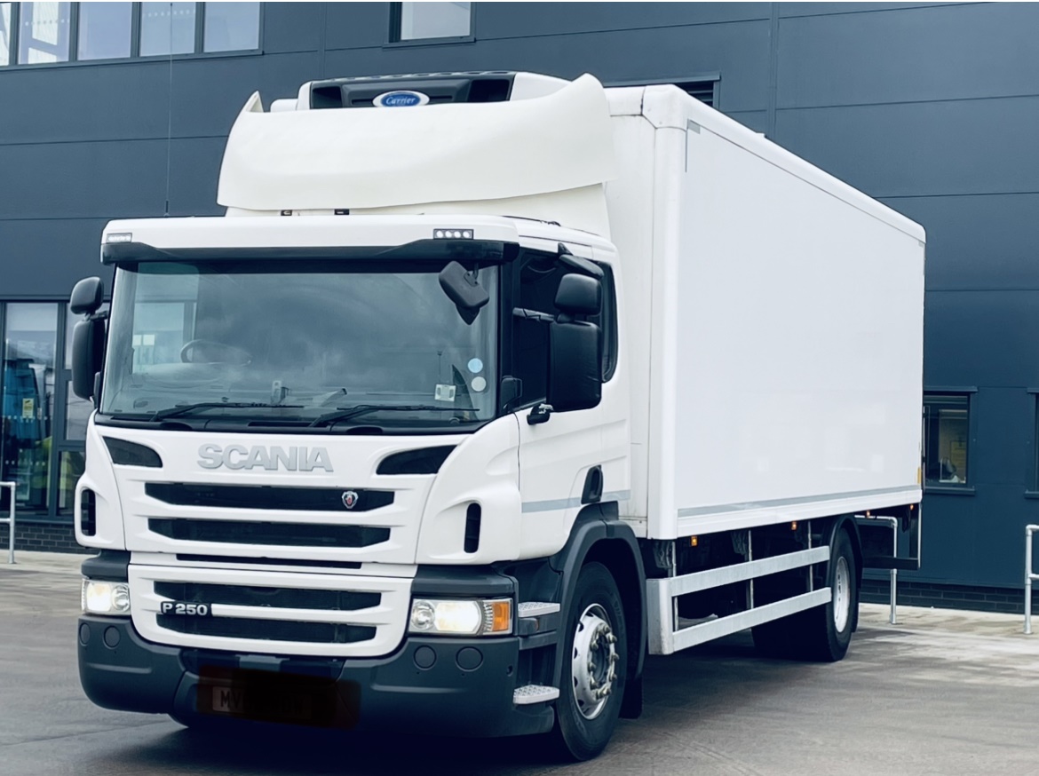 HaydockGroup's tweet image. Something different, temperature-controlled hauliers looking for their next #Scania 2016 P 250 Day cab, 2 pedal, Solomon body, 24ft 1.5 tuck away tail lifts, 307,029kms Call Tom 07522 234775 or Dan 07768 911717 #scaniaused #retailready #temperaturecontrolled #haydockused