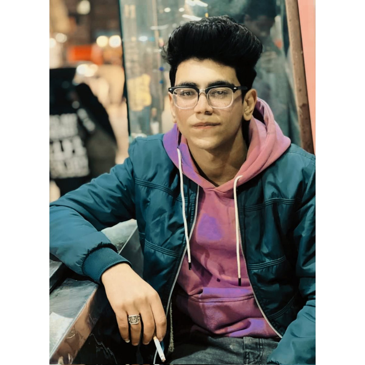 شايفك متابع اكتر م اليوم السابع😉.