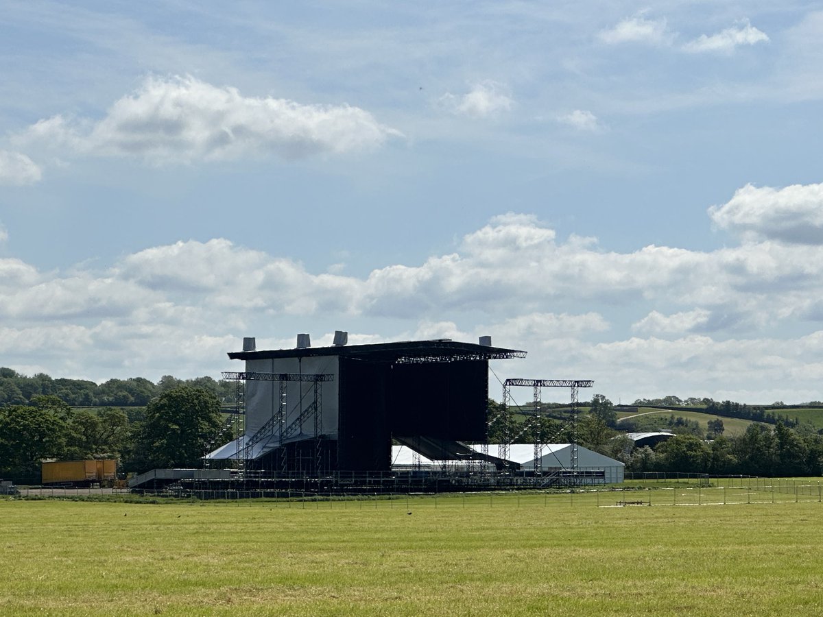 SharpeofPilton's tweet photo. Stages are up, Co-op is built ! Only a few more pics before I can’t post anymore, don’t want to spoil any surprises… ;-) #worthyfarm #glastonbury2023 https://t.co/nWLwqgBa0f