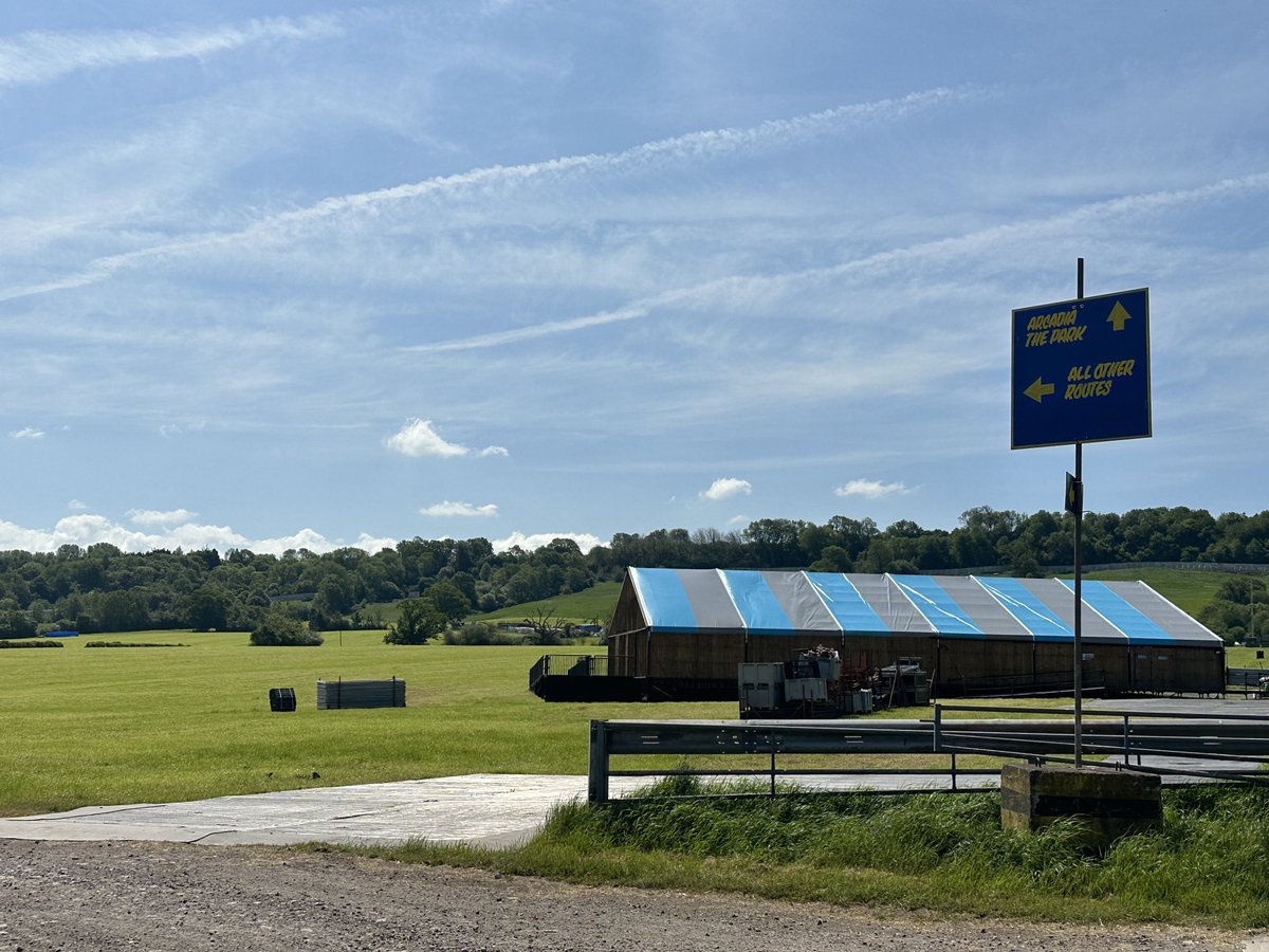 SharpeofPilton's tweet photo. Stages are up, Co-op is built ! Only a few more pics before I can’t post anymore, don’t want to spoil any surprises… ;-) #worthyfarm #glastonbury2023 https://t.co/nWLwqgBa0f