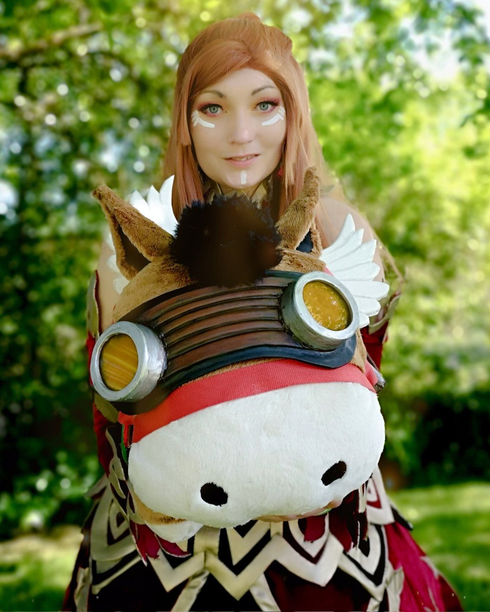 ItoCosplay's tweet photo. This wekend i made a personal reccord in cosplay! I have never created something as beautifull and well made as Mr Chicken 💖🐔

#cosplay #dota #dotacosplay #linacosplay https://t.co/3nKVskgGKi