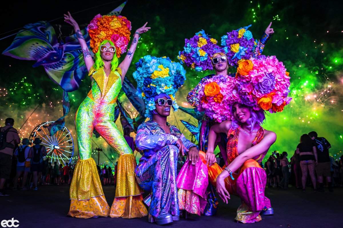 EDC_LasVegas's tweet photo. Set your inner Disco Diva free. 🪩💅 #EDCLV2023 https://t.co/1YdIUcH0Uy