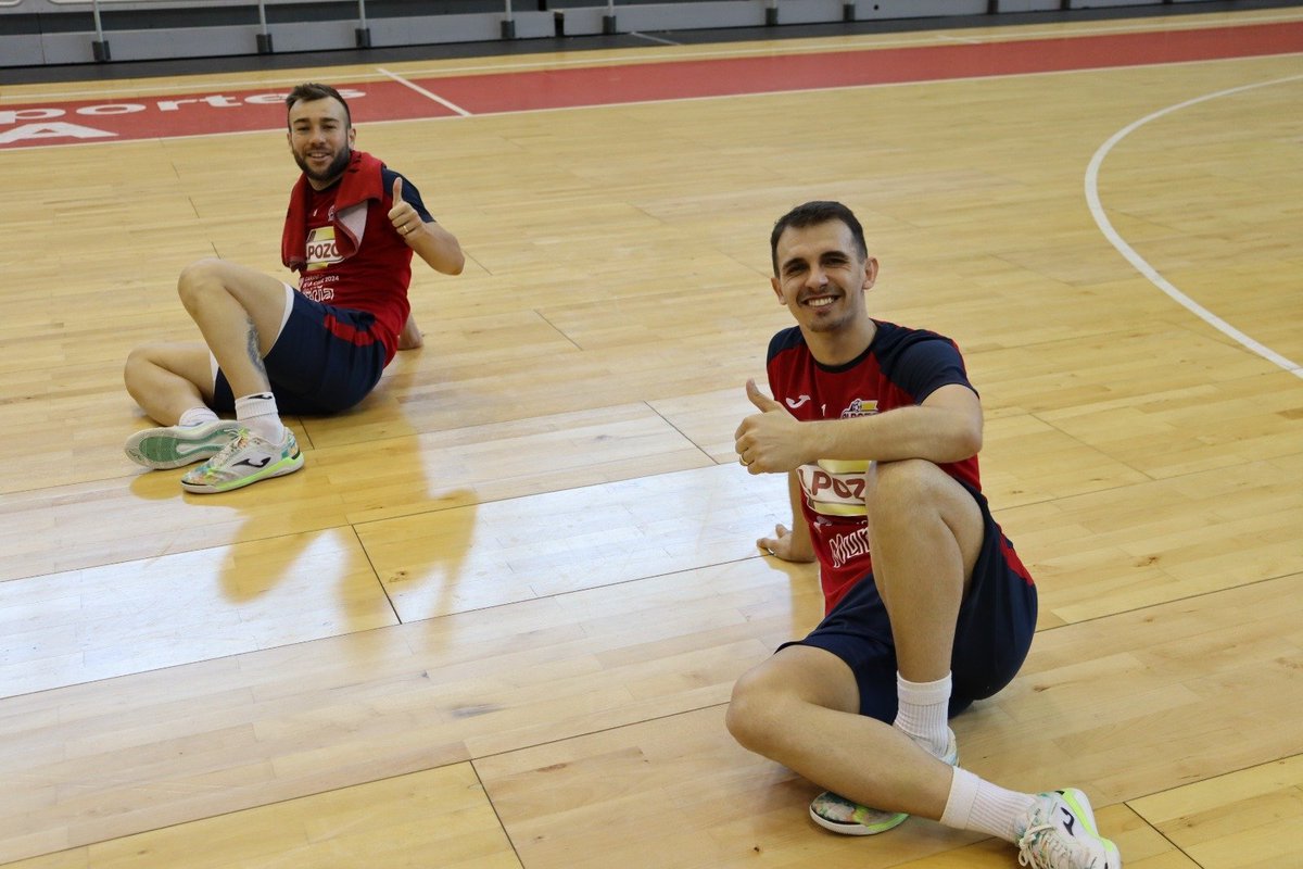 💪🔥#Cuartos PLAY OFF 

🔜 <a href="/JaenFS/">Jaén Paraíso Interior FS</a> Martes 23/05 21.30 h 

#EquipoyAfición