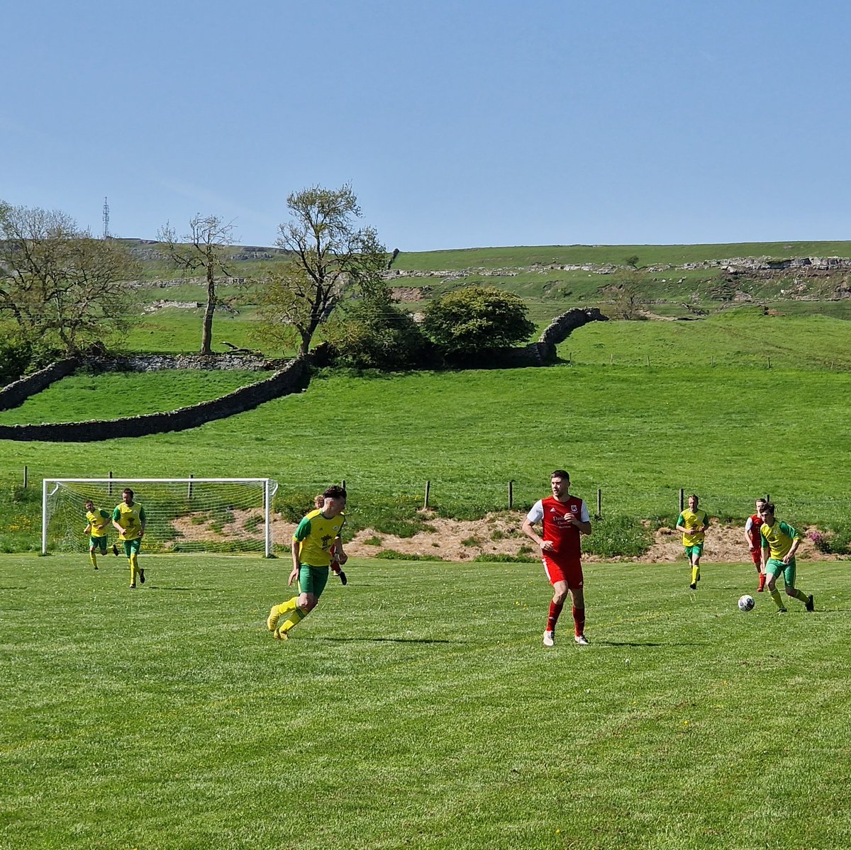 Ground 519 ✅️ Carperby Rovers 6-0 Reeth Athletic ⚽️ Tucked away in the dales, Carperby is another picturesque setting which was perfect for a sunny afternoon. Leaves me with just one more to complete the Wensleydale League #Groundhopping