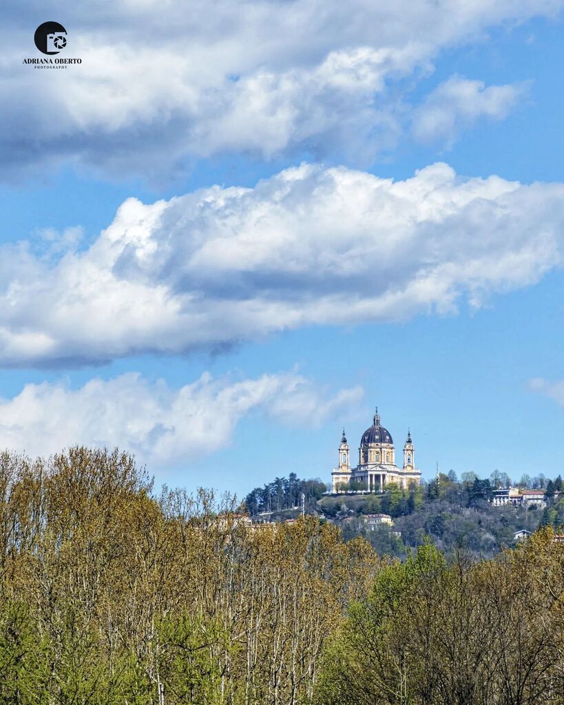 A BLUE SKY

We welcomed the rain, because that's what the soil needed, but here's to some blue skies. 

#adrianaobertophotography #AO_052123
.
.
.
.
.
.
.
.
.
.
.
.
.
.
.
. 
#BasilicaDiSuperga 
#collinaDiTorino 
#AO_Torino
#ig_turin 
#meraviglieditalia
#… instagr.am/p/CsgIfMXtCVk/