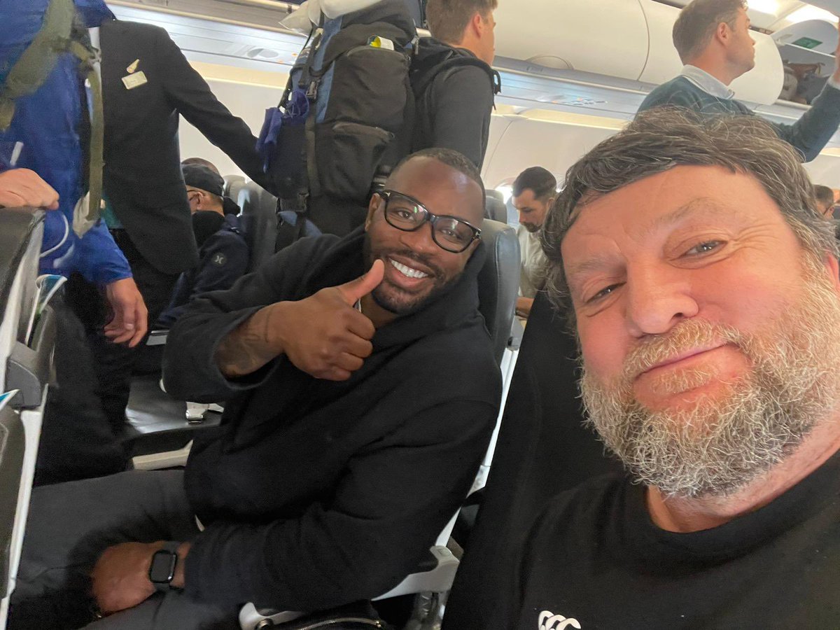 HighOakHORS's tweet photo. When @Harlequins @ugomonye legend is sat next to #HORS legend @brynsavage
🏉❤️
#HORSTours https://t.co/rz2PJZKXRI