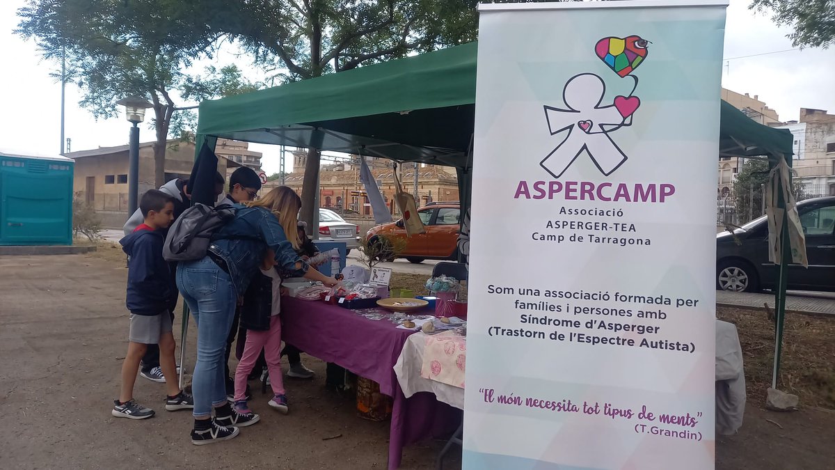 aspercamp's tweet photo. Ahir vam ser a 4ª Edició del Hip Fest #Vendrell, festival de cultura urbana solidaria amb artistes rappers i hiphoppers on la nostra tasca social va tenir el seu espai solidari. Gcs a tots els que vau col·laborar i al Dpt Joventut del Vendrell
#asperger #CEA #hipfest #Vendrell https://t.co/fG7Q7hsbju