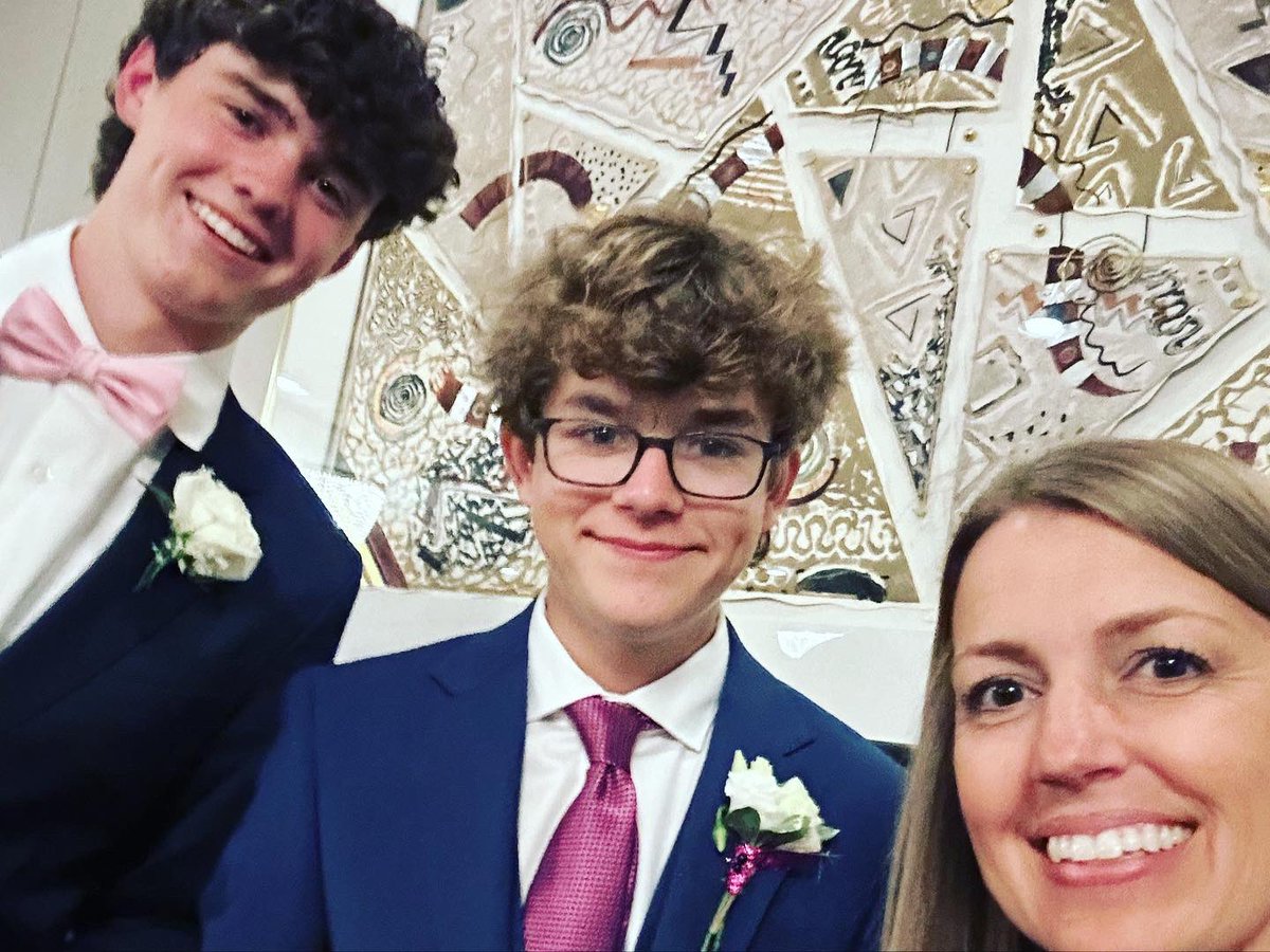 MrsE_MHS's tweet photo. Prom was a blast 🪩🪩 @MadeiraHSPrin @MadeiraSchools @g_bloomstrom https://t.co/Yjepk7KrZh