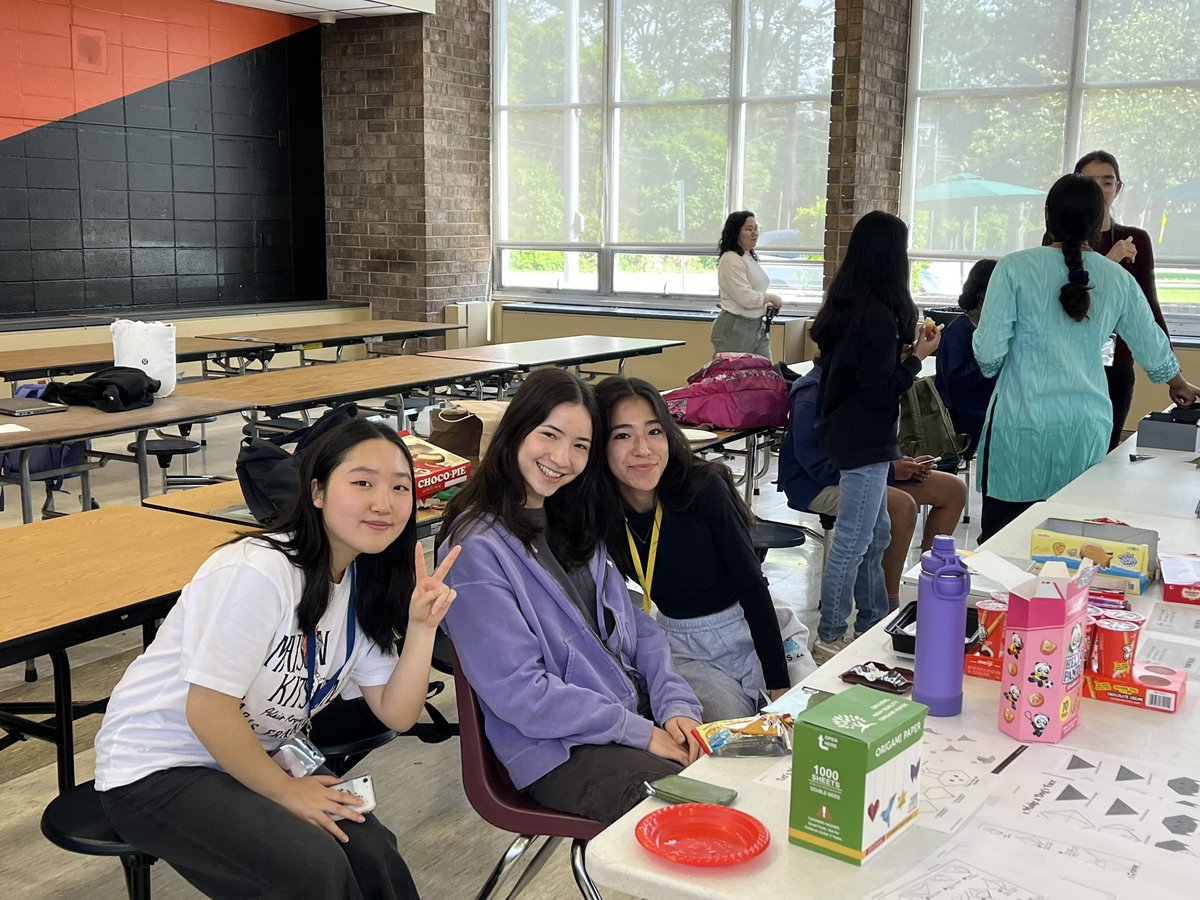 EliWGib's tweet photo. Celebrating #AAPIHeritageMonth @TenaflySchools Great Job, Ms. Sung and Ms. Kim! https://t.co/hURkH595Ce