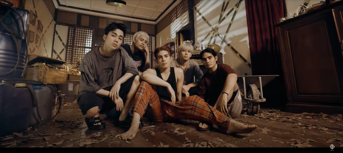 Reina_M_'s tweet photo. "'Di ka basta-basta makakakita ng gento"

You guys are really one in a billion! Grabe talaga kayo, esbi! Walang katulad yung galing niyo 🙌

ISANG MILYONG GINTO 
@SB19Official  #SB19 
#GENTO_1MILLIONViews https://t.co/gOshbIkdXw