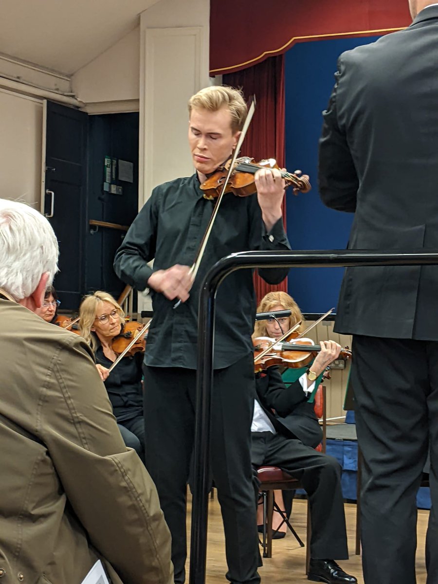 DorkingPhil's tweet photo. Huge congratulations to our leader Josh @ViolinvonBohlen for a fantastic performance of Beethoven's violin concerto yesterday evening with @SurreyPhilOrch 🎻🎶❤ next up - Tchaikovsky with @DorkingPhil in November! https://t.co/RFi7DXEJ4C