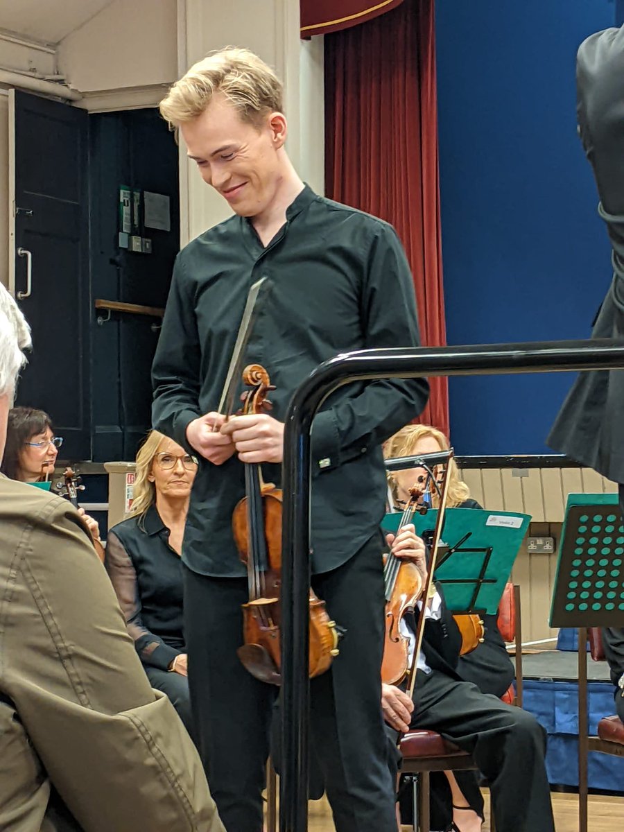 DorkingPhil's tweet photo. Huge congratulations to our leader Josh @ViolinvonBohlen for a fantastic performance of Beethoven's violin concerto yesterday evening with @SurreyPhilOrch 🎻🎶❤ next up - Tchaikovsky with @DorkingPhil in November! https://t.co/RFi7DXEJ4C