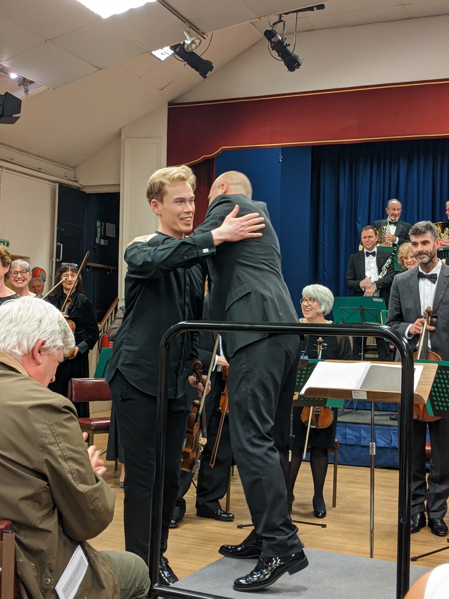 DorkingPhil's tweet photo. Huge congratulations to our leader Josh @ViolinvonBohlen for a fantastic performance of Beethoven's violin concerto yesterday evening with @SurreyPhilOrch 🎻🎶❤ next up - Tchaikovsky with @DorkingPhil in November! https://t.co/RFi7DXEJ4C