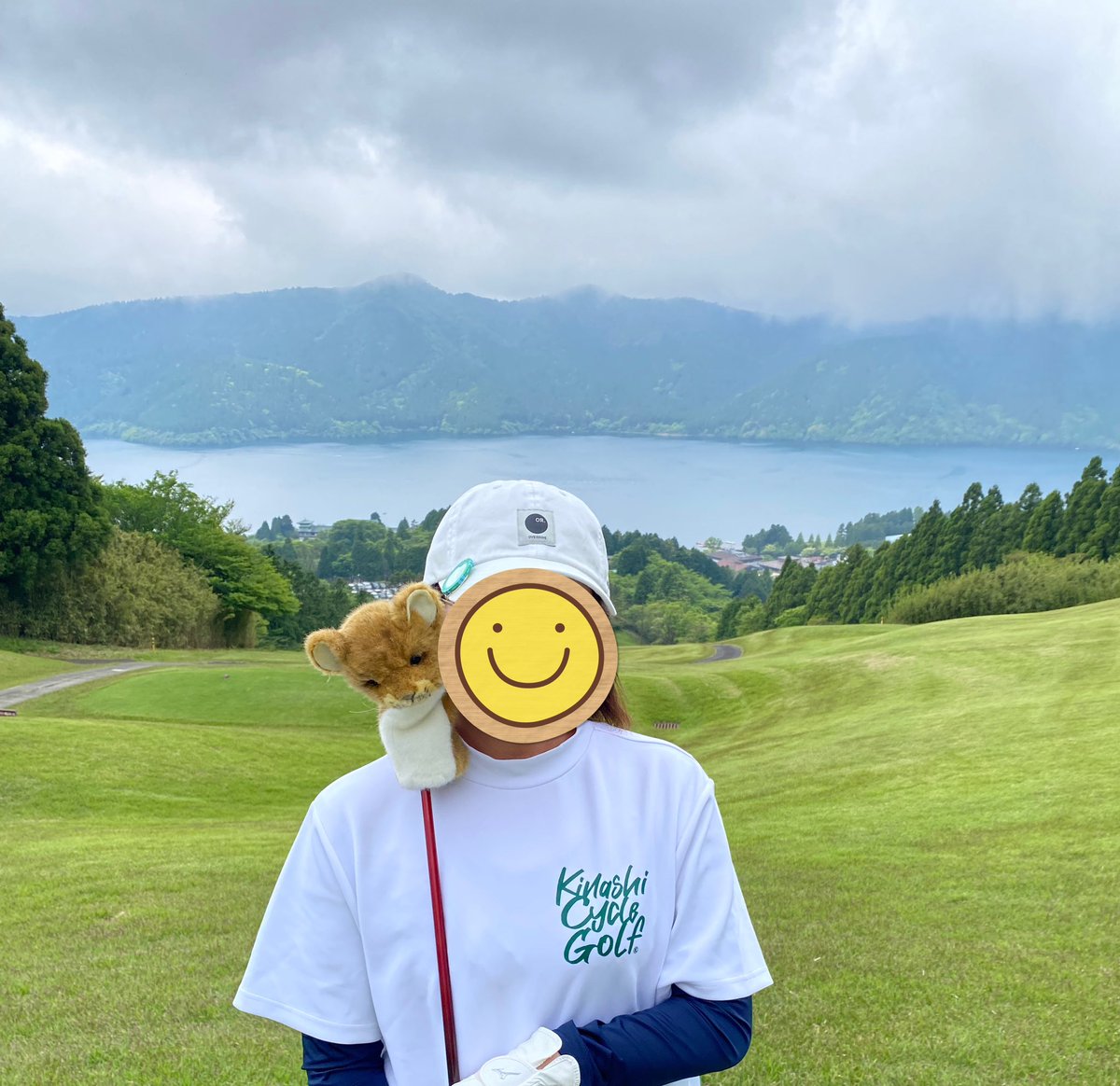 昨日の矢吹エージェンシーライブの興奮のまま、目が血走った状態でゴルフへ⛳️昨日もらったキャップ🧢の被り心地がすごくいい☺️
#木梨憲武
#矢吹エージェンシー
#栗原さんにもありがとう
#寝不足でゴルフはキツイ
#仔ライオンが元気がないのはスコアが酷いから