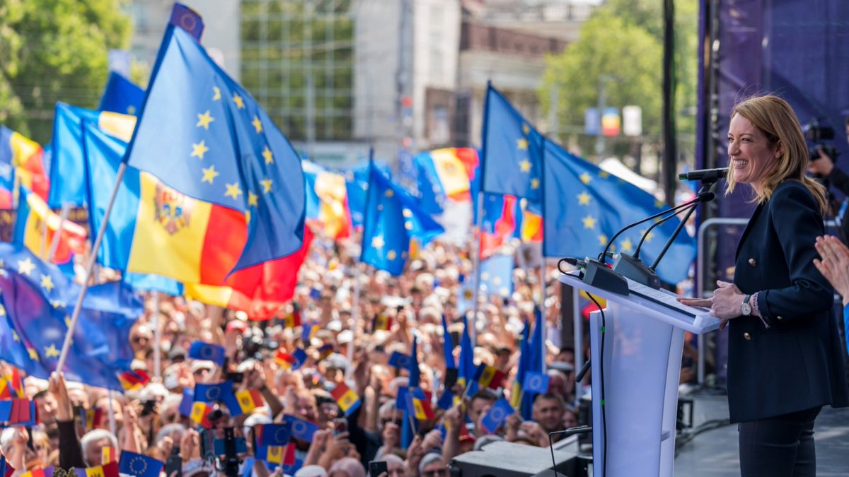Europarl_EN's tweet photo. "Moldova is not alone."

@EP_President Roberta Metsola addressed 70,000 participants of the European Moldova Assembly rally in Chisinau today.

Speech: https://t.co/WjpoPON7Ik https://t.co/dEAdLsVA66