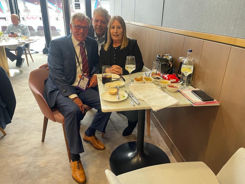 Legend Alan Taylor sitting with us having a beer