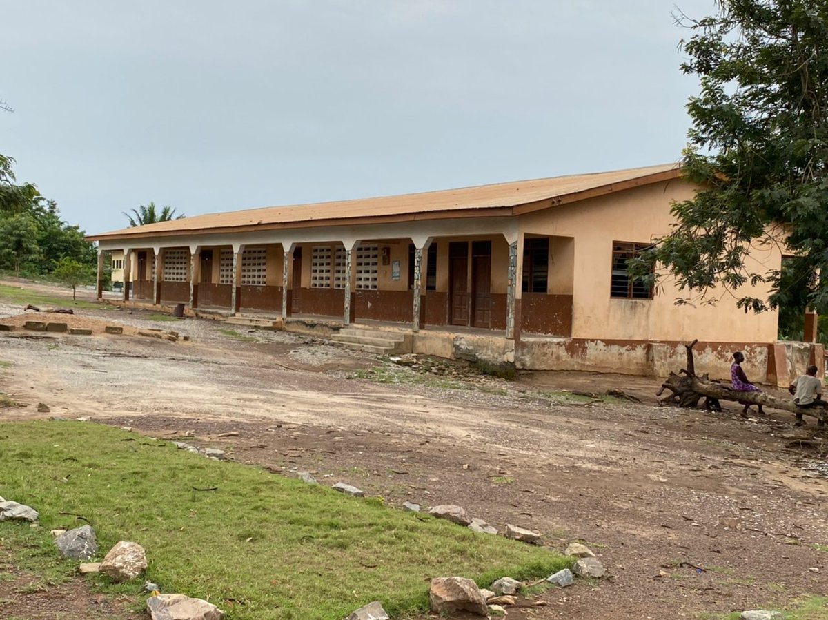 kwazibruce's tweet photo. .@SubriTIABS is raising funds to electrify its classrooms to aid teaching &amp; learning. The school management is therefore appealing to your generousity to aid them complete the school's electrification project. Support them by donation via #Chango here: https://t.co/0PW9uy8jfy https://t.co/t7qmlGB81Z