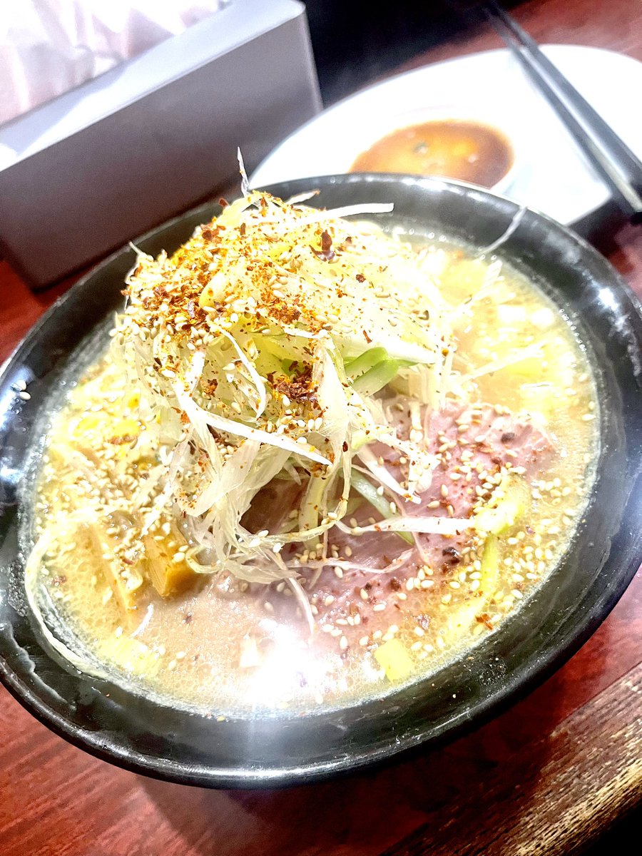 JwcRjs0620's tweet photo. 晩飯に本日晴天! #本日晴天 #ラーメン #GS425 #GS450 https://t.co/wob05KDMbp
