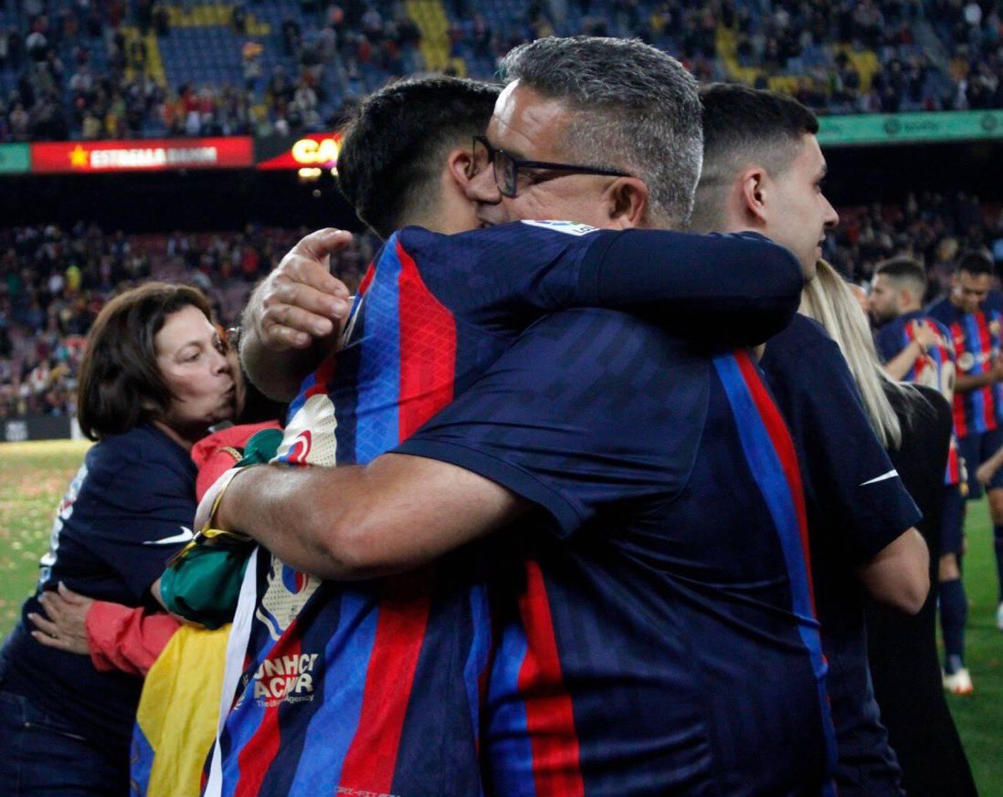 i just know pedri's father must be so proud because all his life he was a culer, president of the barca fan club, hanging up posters of barca in his restaurant, raising his kids to be culers, taking them to barca related conventions and now his son is the face of fc barcelona