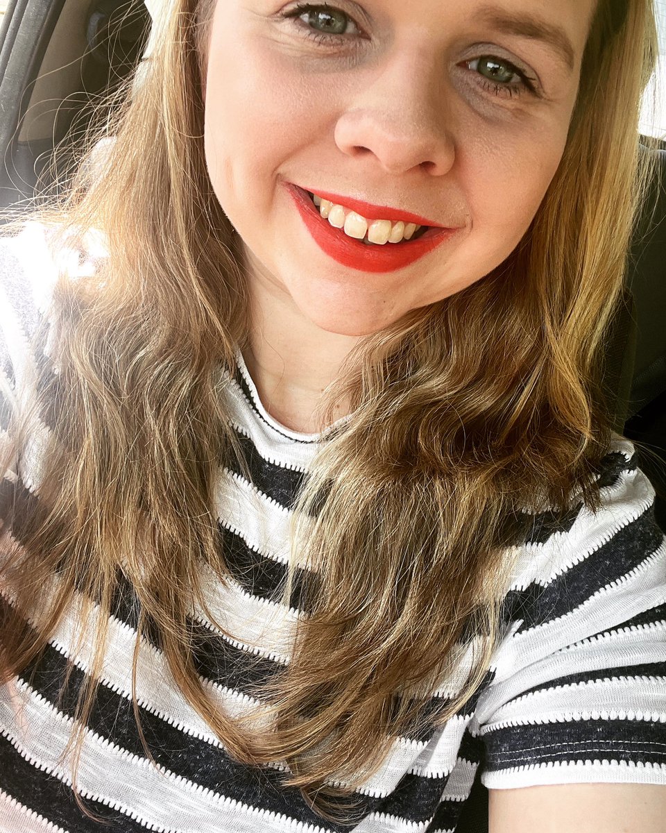 HannahRubyMusic's tweet photo. Happy Sunday Rubies! Hope you’re having a great weekend 😊☀️❤️

#exeter #devon #singer #songwriter #music #photography #vintage #vintagefashion #hannahruby #unsigned #vintagestyle #uksinger #exetermusic #devonmusic #exetermusicians #devonmusicians #believeinyourself https://t.co/j0tajaKHnV