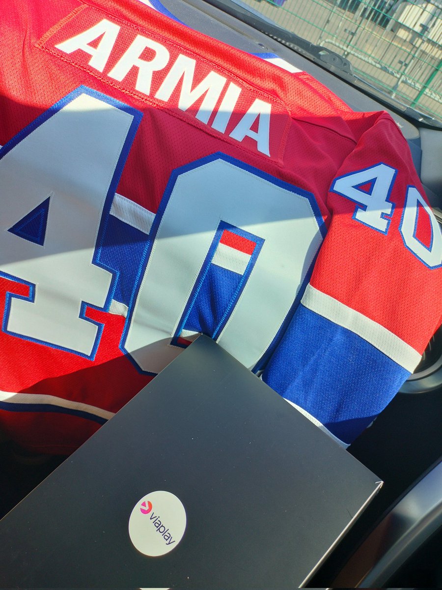 Terikassi0's tweet photo. @ViaplayUrheilu #ViaplaynNHLaarre #NHLfi https://t.co/U19AosE4n0