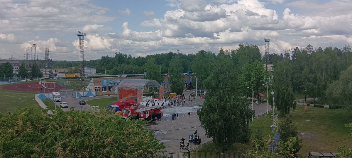 82IDI's tweet photo. День воды,и хорошего настроения. 
Детишки игриво в захлëб проводят утренний воскресный день ☀
#шатура https://t.co/I92oJaShe1