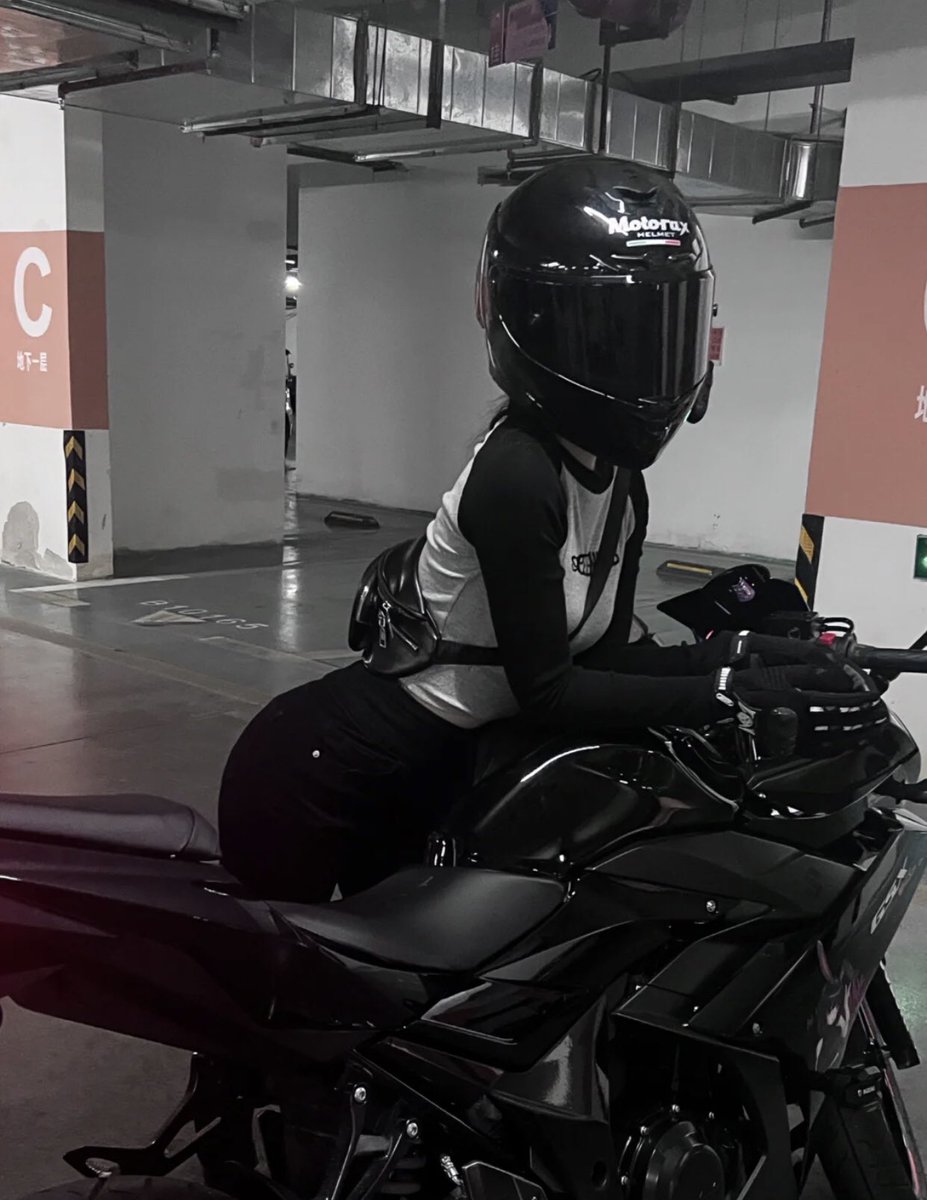 nuo940's tweet photo. 你独自一人度过的时间
#北京 #朝阳 #铃木gsx250 #丰台 #小娇妻 #石景山 #交友 https://t.co/3Il0iKKEj7