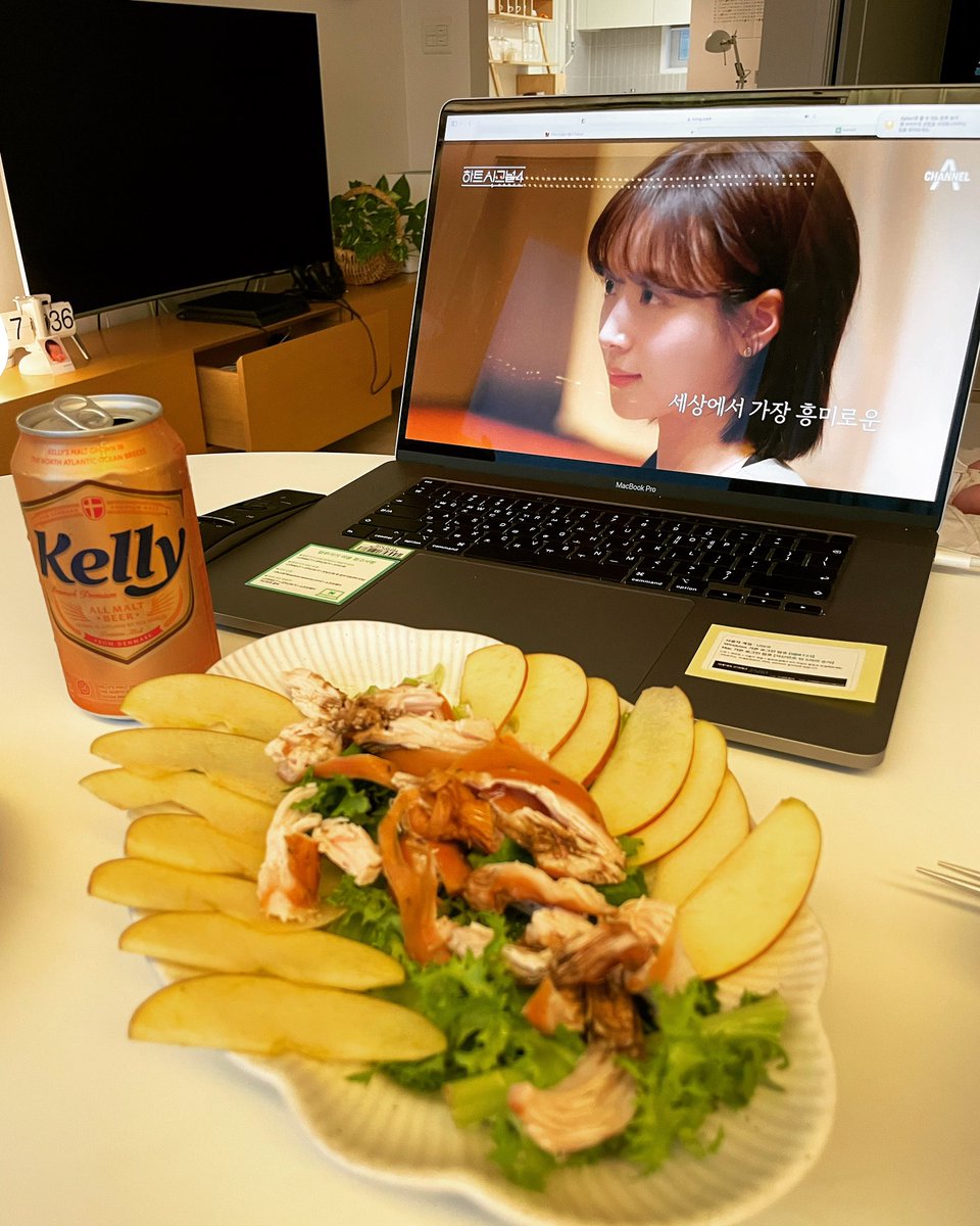 m__taste's tweet image. 단발좌김지영보다M우촌닭가슴살보다아저씨트름하고눈에감기는환희가더설렘
#육아스타그람 #육퇴 #목우촌 #농협목우촌 #하트시그널