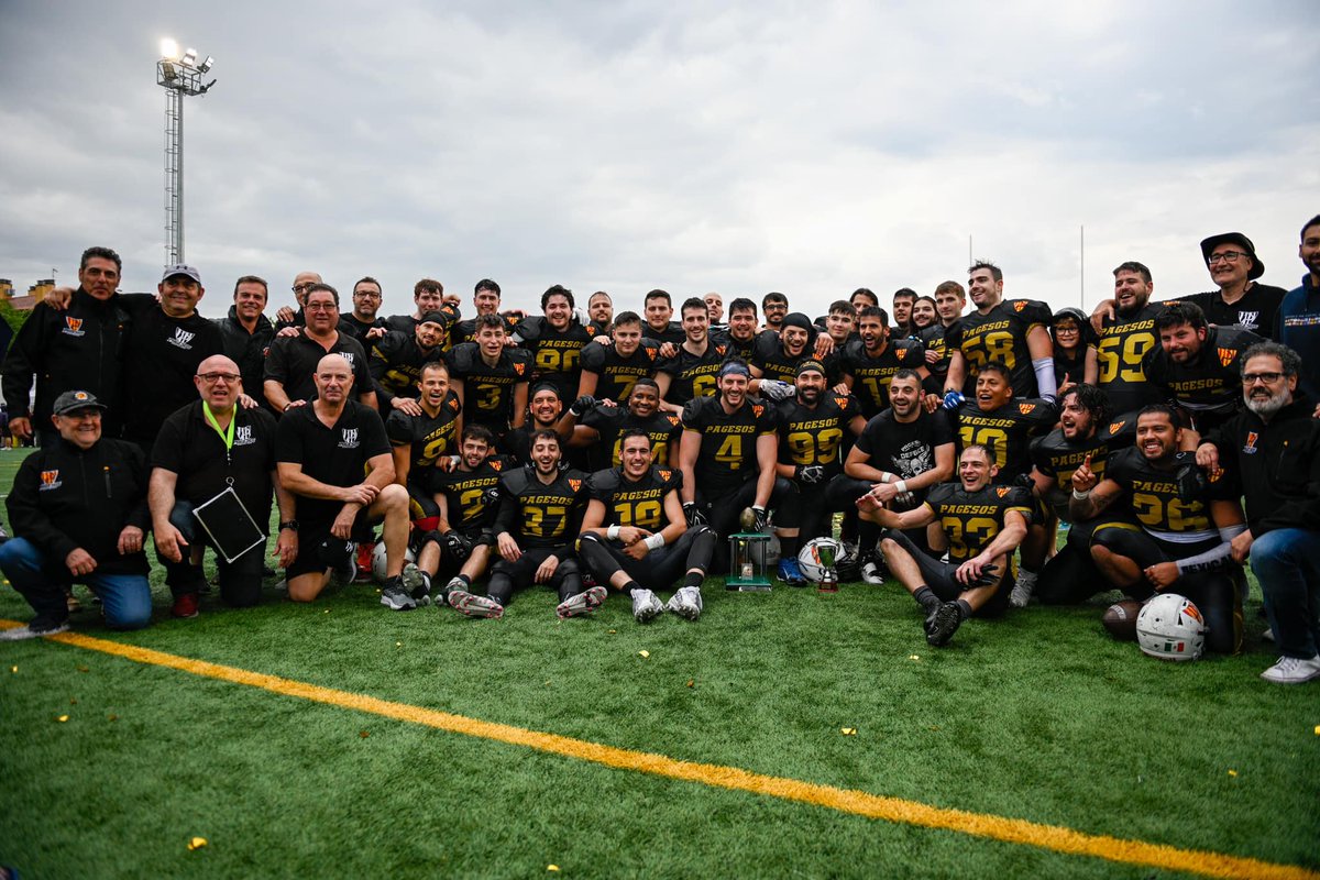 FCFAtwi's tweet photo. 🏈 Els @bcnpagesos, CAMPIONS de la #LCFA!!  
👇
I a més, doblet d'@asblynxflag i @AcademyDracs a les Lligues de Futbol Flag!! 

📲 https://t.co/bXAkNupn7i

📷 @MyOwnViewBcn / 29 Clips 

#FCFA #futbolamericà #futbolflag #LCFFS17 #LCFFS15 #LCFFS13 #LCFFS11 @ajterrassa @terrassareds https://t.co/McGoeBIiYb