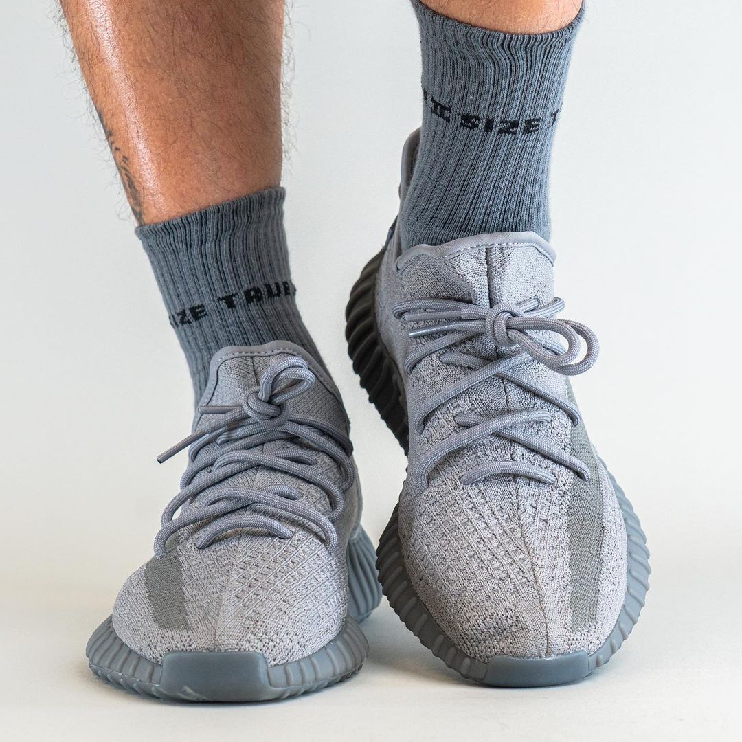 fullress's tweet photo. 【海外 6/1 発売予定】

アディダス オリジナルス イージー ブースト 350 V2 “グラナイト” (adidas Originals YEEZY BOOST 350 V2 “Granite”) [HQ2059]

https://t.co/GD75XJ2lx6 https://t.co/MDlXRljlX9