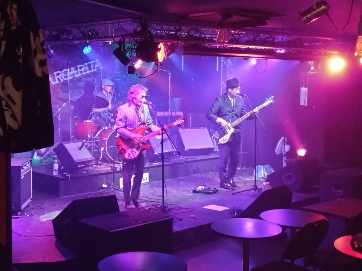shige3idols's tweet photo. #Thesockets
#MODSMAYDAY
#マルガリータ
今日はメッチャ汗かいたw
楽しい1日でした。共演者、マルガリータ、アイドルズキッズありがとうございました。
お好み焼きも美味しかった〜‼ https://t.co/tx6t3dytHX