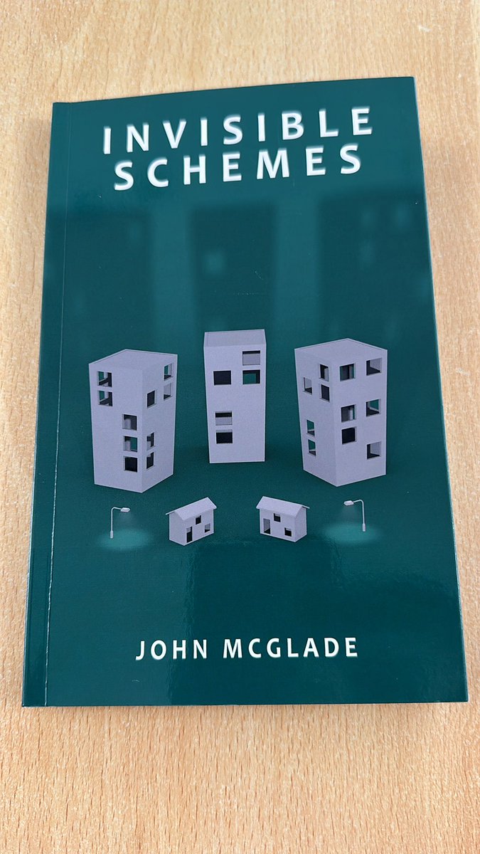 Brilliant talk this morning at @AyeWrite with John McGlade and @emmagraeauthor about their new books! 
Big thanks to John afterwards for signing my copy and the blether about Maryhill afterwards 😁📖
#AyeWrite #johnmcglade #emmagrae #scottishfiction