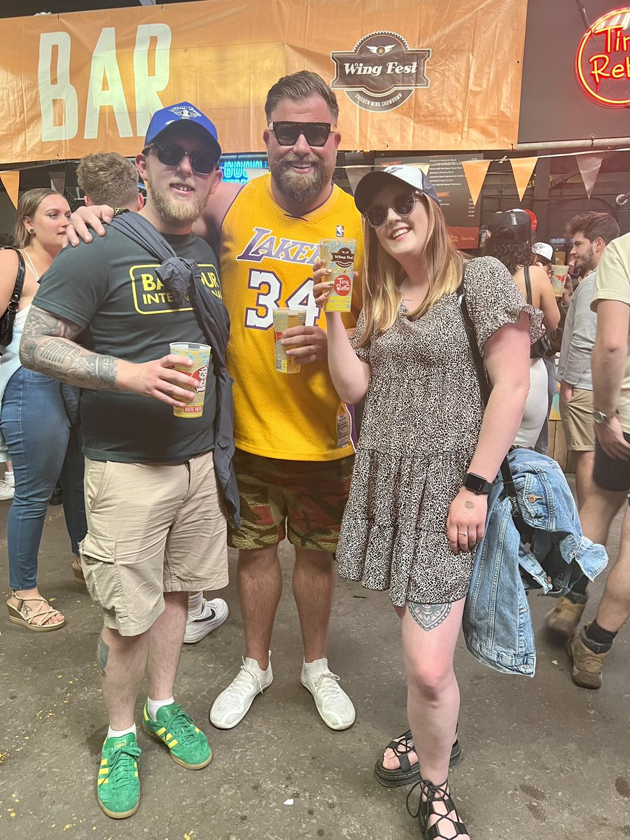 Leanne 🌚 tweet media