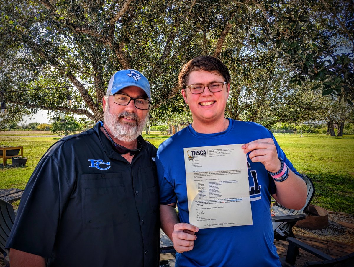 THSCAcoaches's tweet photo. Congrats to Peyton Ehrlich from Falls City HS for receiving a THSCA Scholarship! He is the son of THSCA Member, Travis Ehrlich. Best of luck in your future, Peyton! https://t.co/4vv2tqlvca