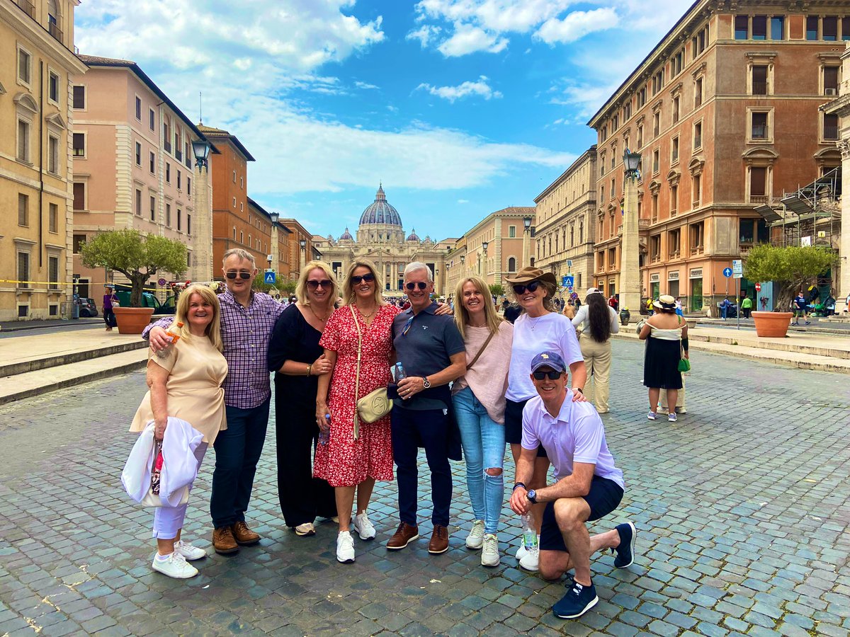 Lisapalombo1's tweet photo. When in Rome…

#TheBoss 
#PartUno
 
@ReidTimoney @stimoney @P3Des https://t.co/rfjJjpbTU3