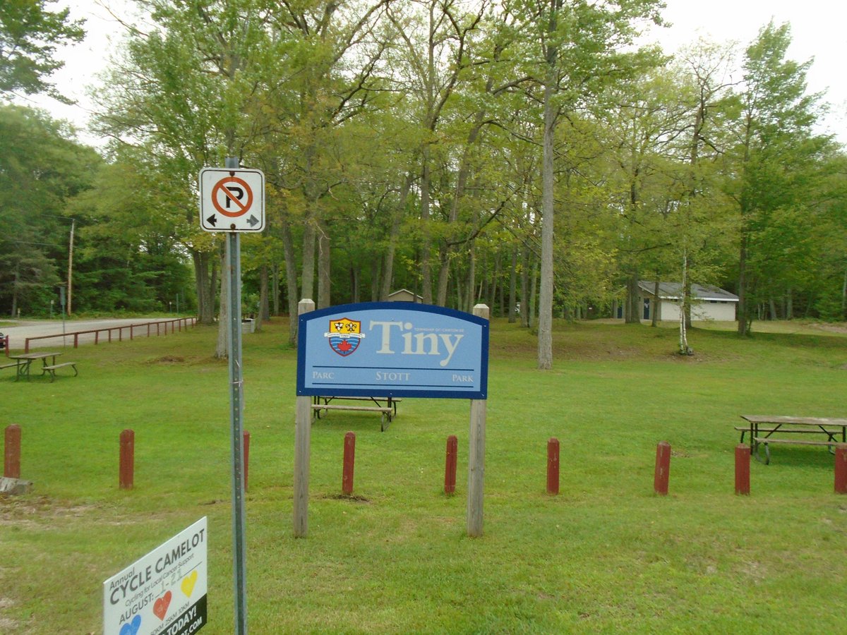 DeniseDeFrance4's tweet photo. Looking forward to being at #TinyTownship for my first vacation this year! #OssossaneBeach ❤️❤️❤️ https://t.co/7FQCWbACmC