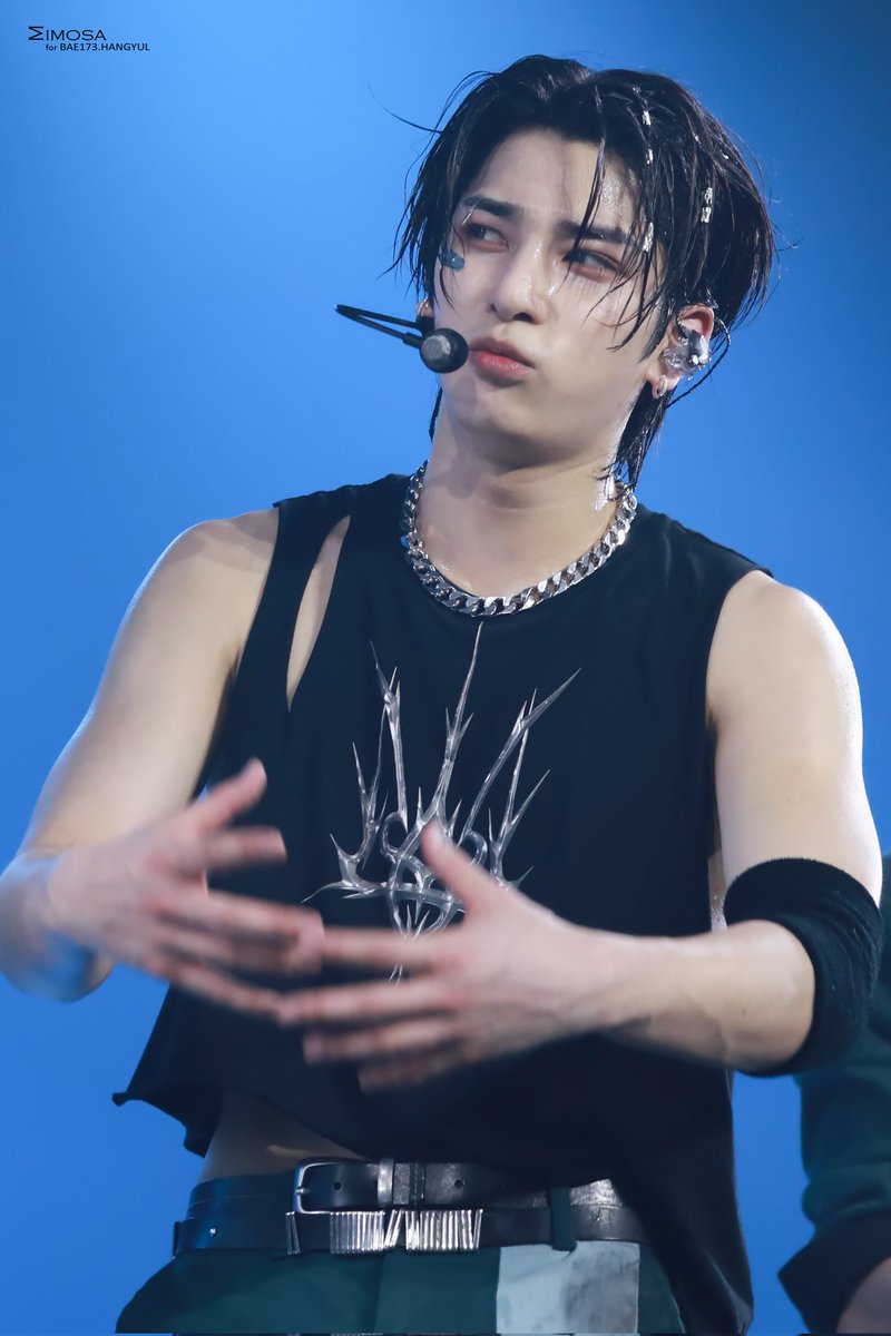 mimosa991207's tweet photo. 230505 피크타임 콘서트 Your Time
Day 1 - 1부 
🐶 너무 귀여워 🤩

#한결 #이한결
#HANGYUL #LEEHANGYUL
#BAE173 #피크타임콘 https://t.co/9vj0bCqPRE