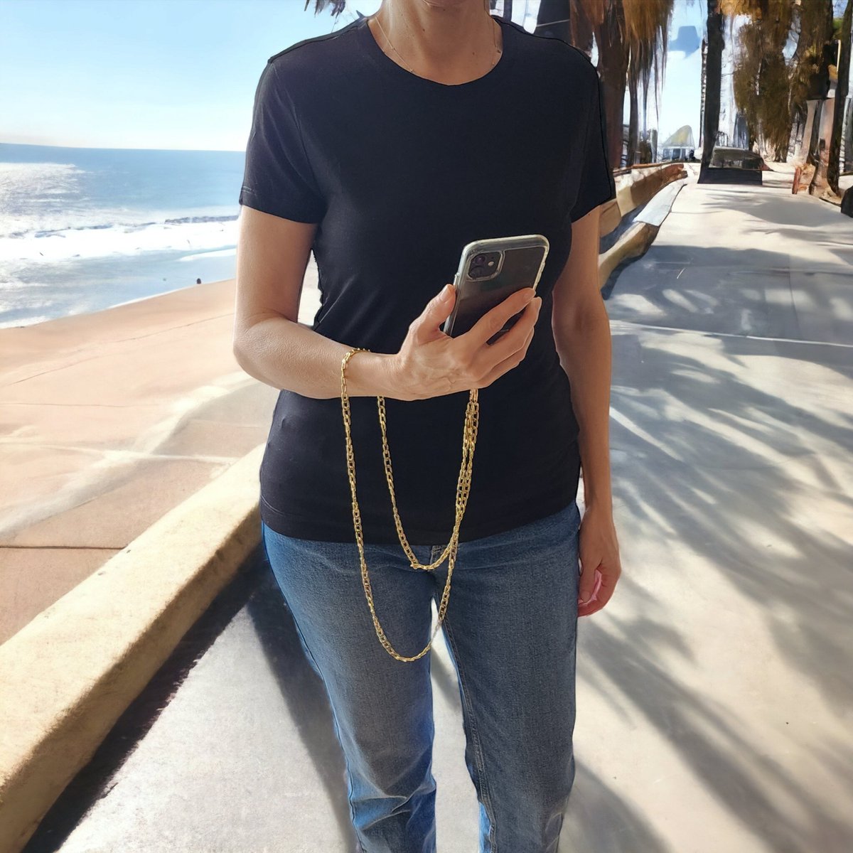 EmabellCollectn's tweet photo. Keep your phone safe and secure with a smartphone lanyard or strap! Perfect for shopping, walking, or any other activity where you need to keep your hands free. Check out my stylish and lightweight lanyards.
https://t.co/5dsTaR6dkO https://t.co/sSjUgiflKq