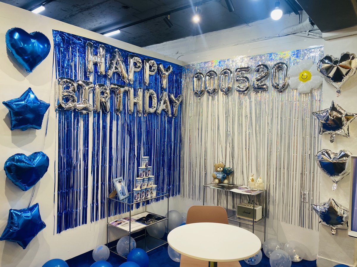 bibi__0520's tweet photo. 3일간 진행된 승환이의 생일파티에 방문해주신 분들 너무 감사드립니다~ 
승환이에게 적어주신 메시지들은 누락 없이 잘 전달하도록 하겠습니다🥰
방문해주시고 많은 도움을 주셨던 분들 덕분에 잘 마무리 할 수 있었던거 같아요:)
승환이와 환드분들께 좋은 추억이 되었기를 바랍니다🥰 https://t.co/0dYIBCV7mf