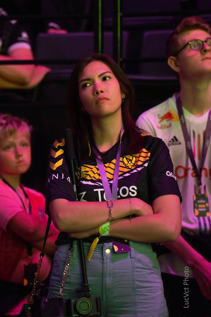 LucvctPhoto's tweet photo. Little Frowny Whale was unpleased with the noisy @apeksgg fans https://t.co/3BD3V8rsD3