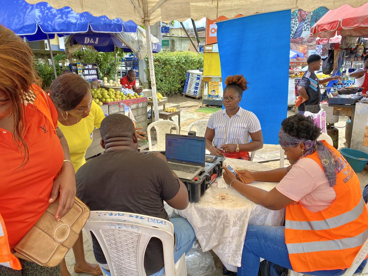 SandyRoseegbe51's tweet photo. Go get registered at Carrefour supermarket B’sadi Registration starts at 8am-4pm everyday for those in Douala. After the process, a receipt is given to u &amp; a date will be communicated to collect your voter's card. #letsdothis https://t.co/lAEZ9LRDSg