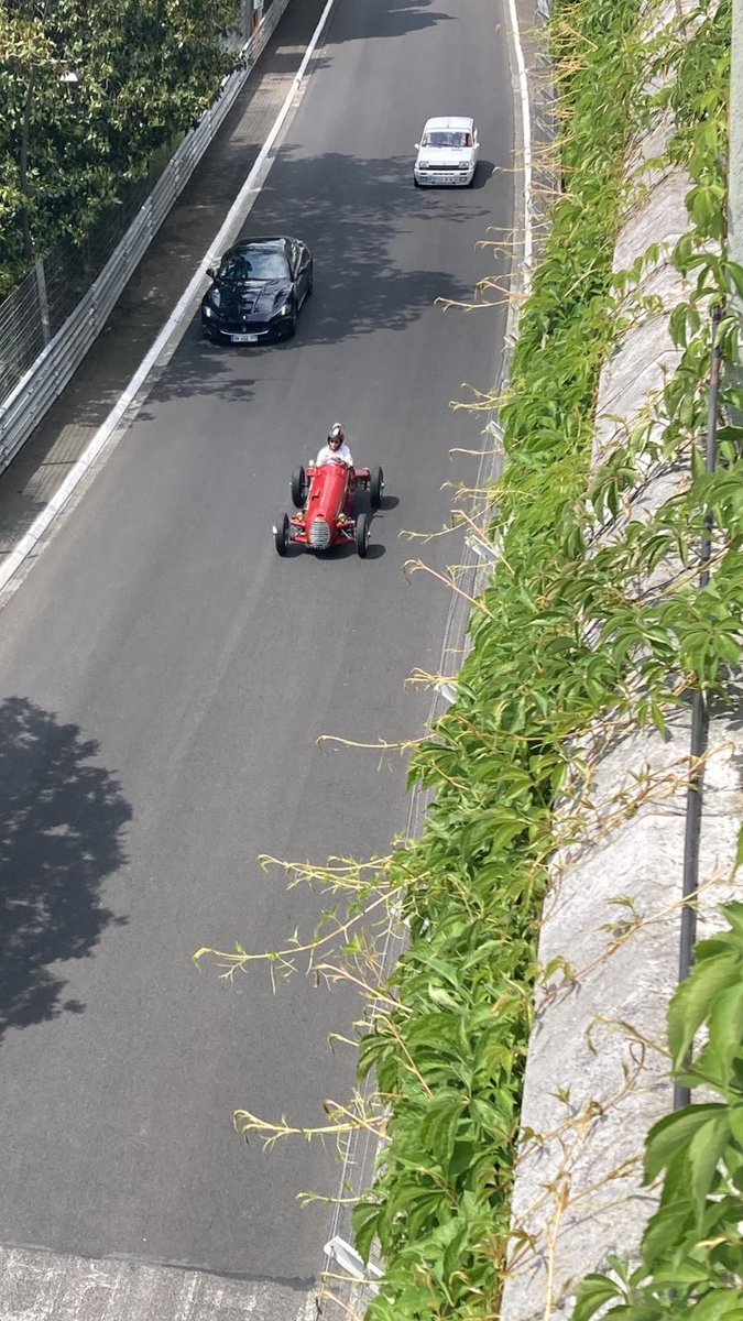 Pau, Capitale Humaine tweet media